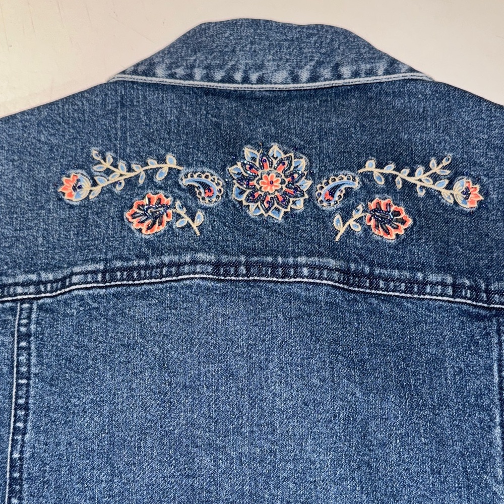 Beautiful Pendleton beaded and‎ embroidered Denim Vest - Picture 6 of 6